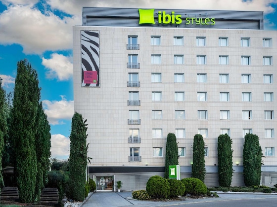 Gallery - ibis Styles Barcelona Sant Joan Despi