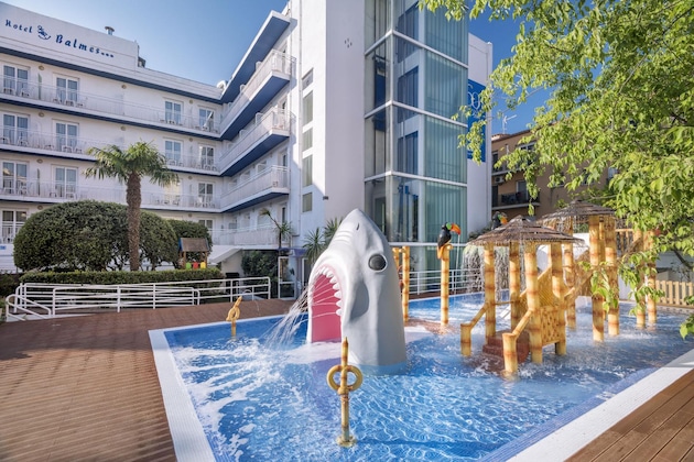 Gallery - GHT  Balmes, Hotel, Aparthotel & Splash