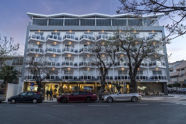 Gallery - Essence Hotel Boutique