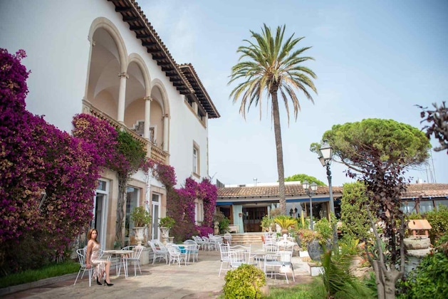 Gallery - Hotel Roger De Flor By Seleqtta