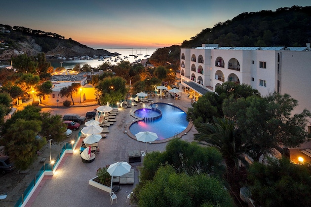 Gallery - Aparthotel Puerto Cala Vadella