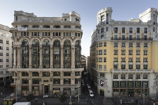 Gallery - Petit Palace Triball