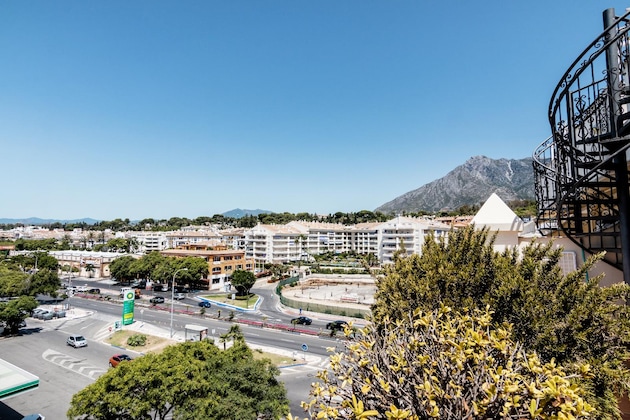 Gallery - Guadalpin Suites
