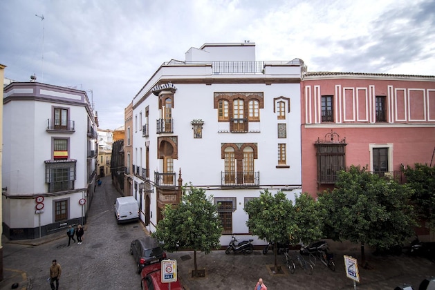 Gallery - Petit Palace Santa Cruz