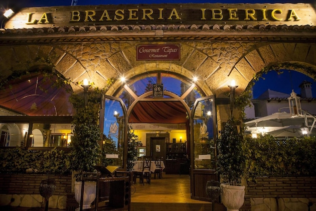 Gallery - Hotel Los Arcos