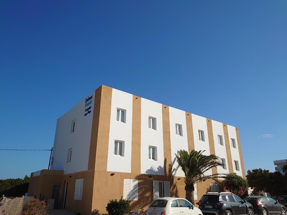 Gallery - Hostal Lago Playa II