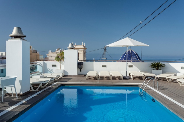Gallery - Limehome Benidorm Calle Major