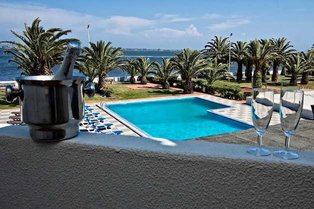 Gallery - Hotel Estalagem Riabela Inn