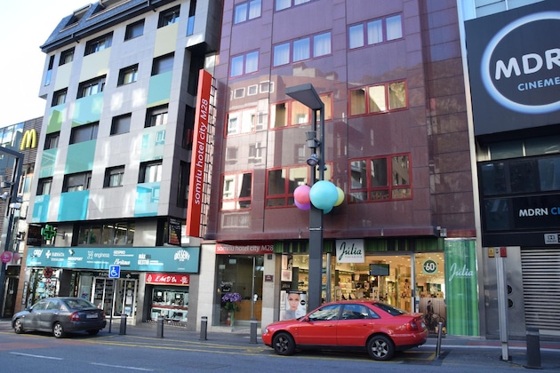 Gallery - Somriu Hotel City M28