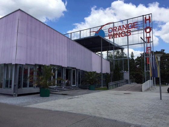 Gallery - Orange Wings Krems