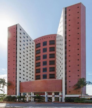 Gallery - Iate Plaza Hotel