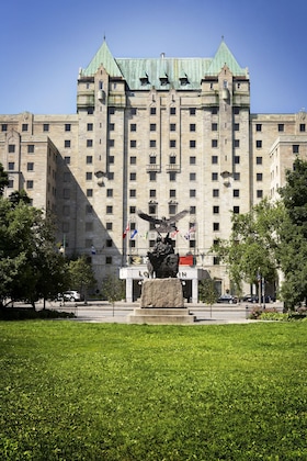 Gallery - Lord Elgin Hotel