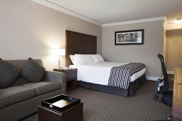 Gallery - Sandman Signature Vancouver Downtown Hotel