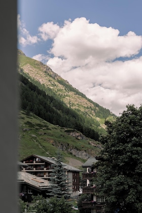 Gallery - Schloss Zermatt - Cbd & Adaptogenic Spa And Sport Hotel