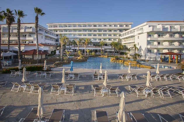 Gallery - Leonardo Cypria Bay
