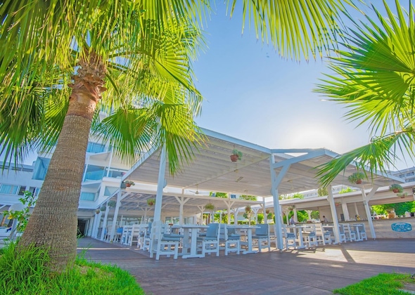 Gallery - Silver Sands Beach Hotel