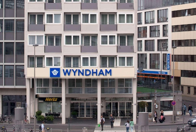 Gallery - Wyndham Koeln