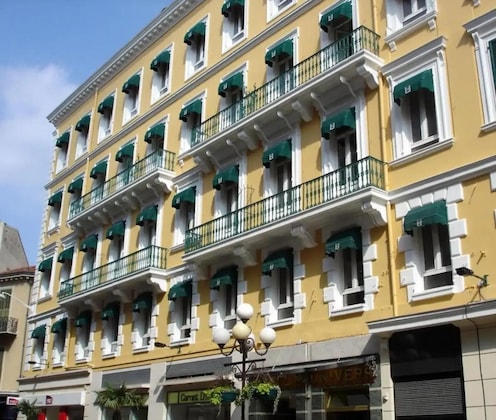 Gallery - Hôtel Univers