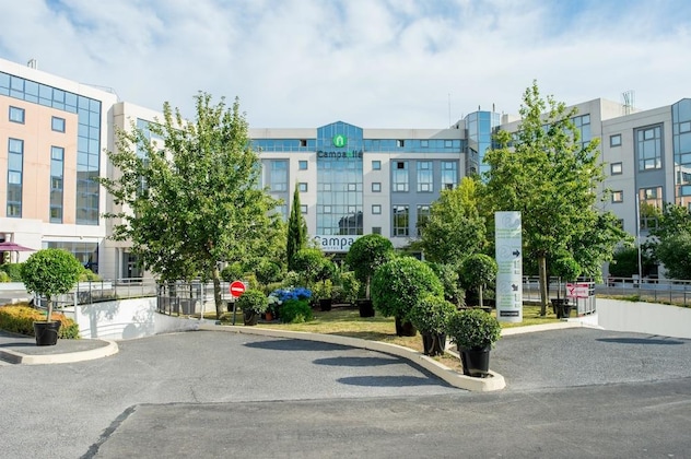 Gallery - Hotel Campanile Roissy-En-France