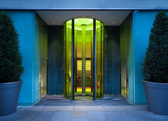 Gallery - St Martins Lane London