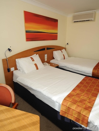 Gallery - Holiday Inn Express Glasgow Airport By Ihg