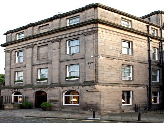 Gallery - Parliament House Hotel