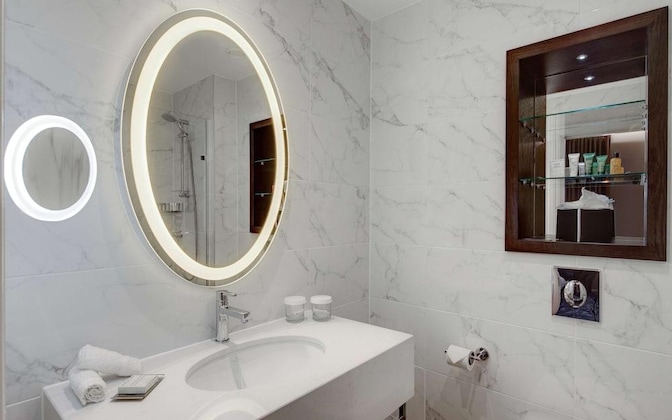 Gallery - Hilton Euston