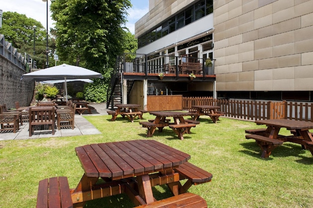 Gallery - Holiday Inn Cardiff City Centre