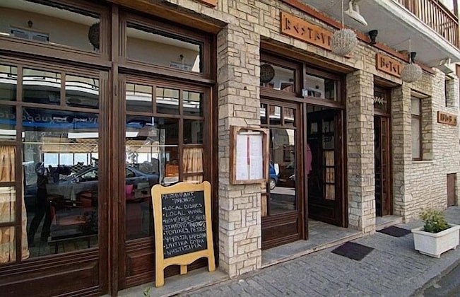 Gallery - Iniohos Hotel Restaurant