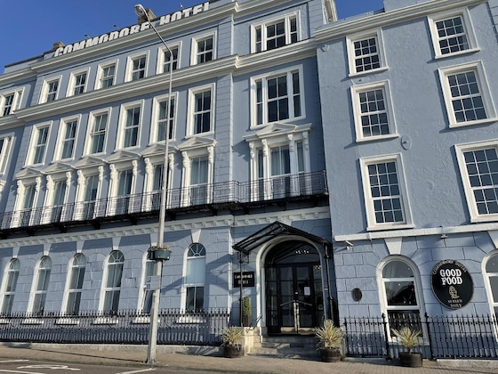 Gallery - Commodore Hotel