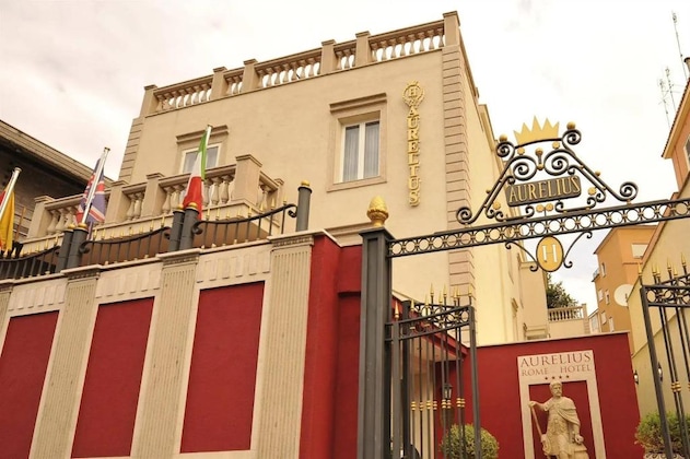 Gallery - Aurelius Art Gallery Hotel