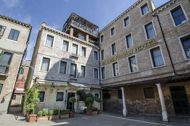 Gallery - Ai Due Fanali (Adults Only)