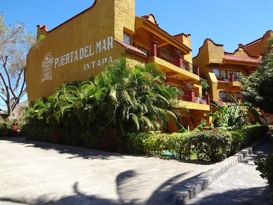 Gallery - Puerta Del Mar