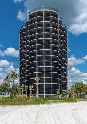Gallery - Pointe Estero Beach Resort