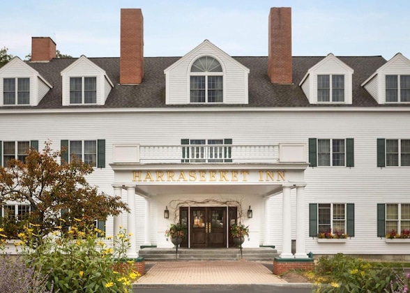 Gallery - Harraseeket Inn