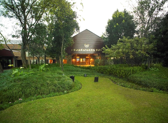 Gallery - Drakensberg Sun