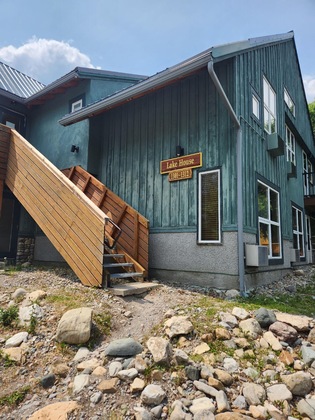 Gallery - Waterton Lakes Lodge Resort