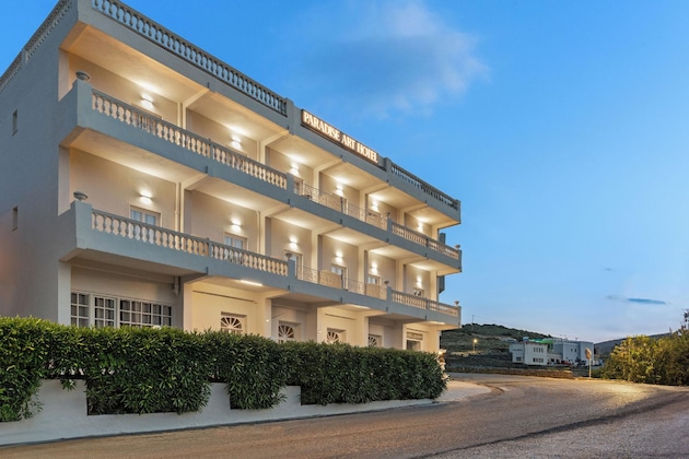 Gallery - Paradise Art Hotel By Mr And Mrs White