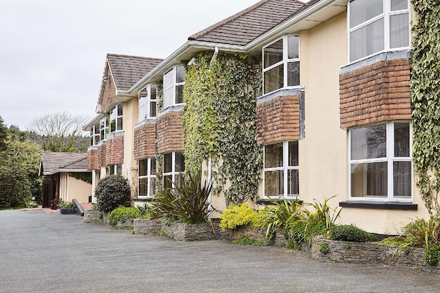Gallery - The Cedar Lodge Hotel And Restaurant