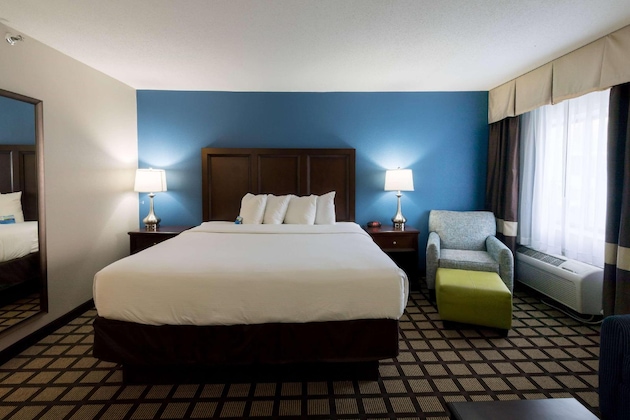 Gallery - Baymont By Wyndham Detroit Airport Romulus