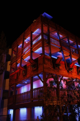 Gallery - Pirates Village