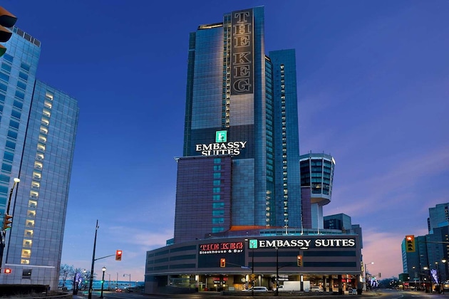 Gallery - Embassy Suites Niagara Falls Fallsview