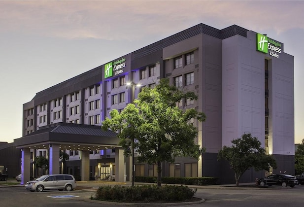 Gallery - Holiday Inn Express & Suites Mississauga-Toronto Southwest, An Ihg Hotel