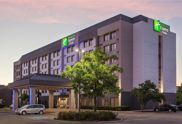 Gallery - Holiday Inn Express & Suites Mississauga-Toronto Southwest By Ihg