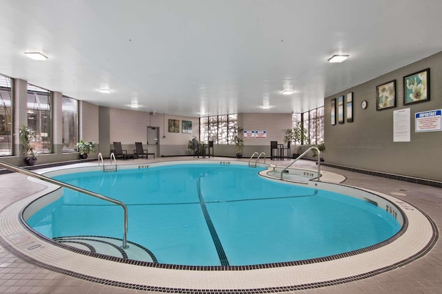 Gallery - Best Western Premier Calgary Plaza Hotel & Conference Centre