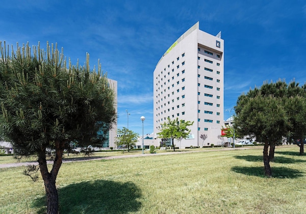 Gallery - B&B Hotel Madrid Aeropuerto T4