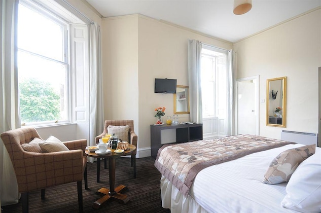 Gallery - The Dreadnought Hotel
