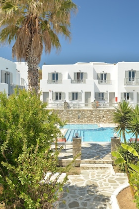 Gallery - Summer Shades Hotel