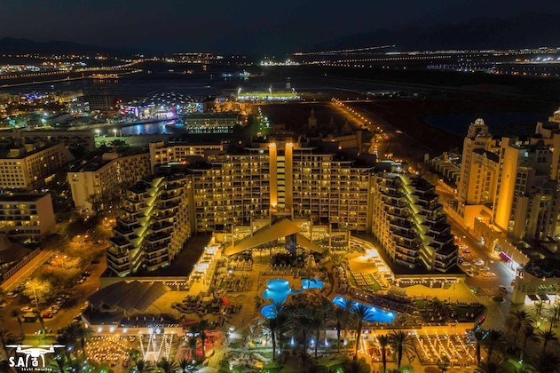 Gallery - Dan Eilat