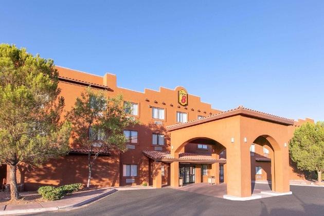 Gallery - Super 8 By Wyndham Page Lake Powell